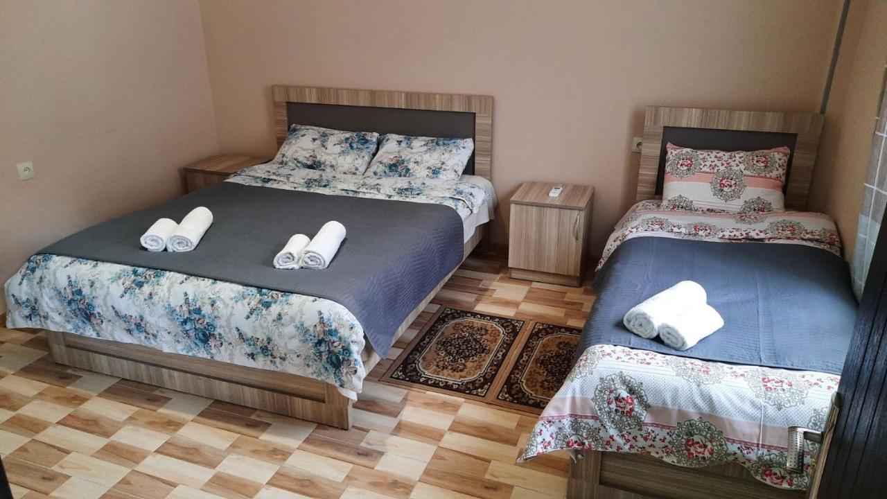 Hotel Central Кутаиси Екстериор снимка