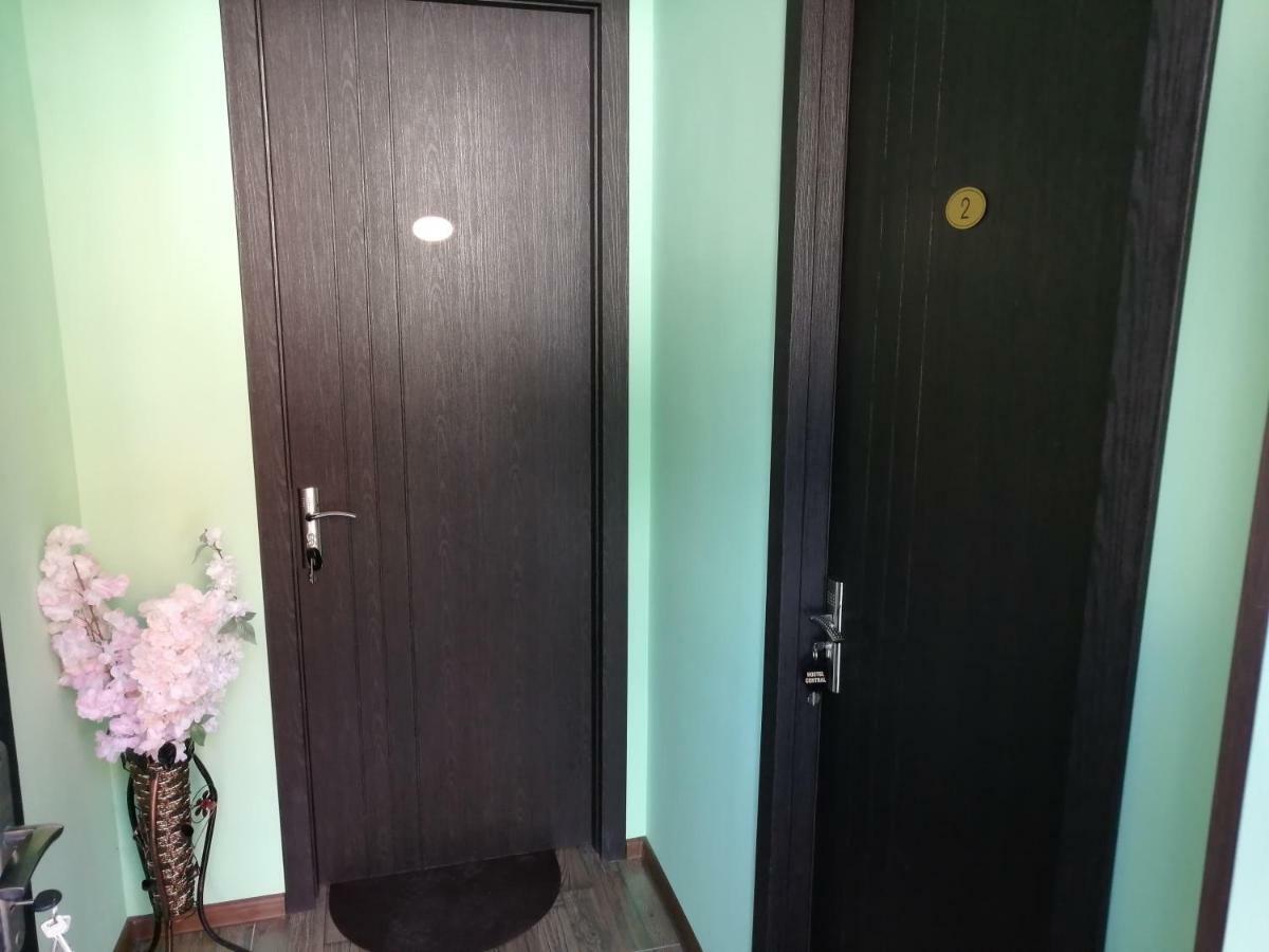 Hotel Central Кутаиси Екстериор снимка