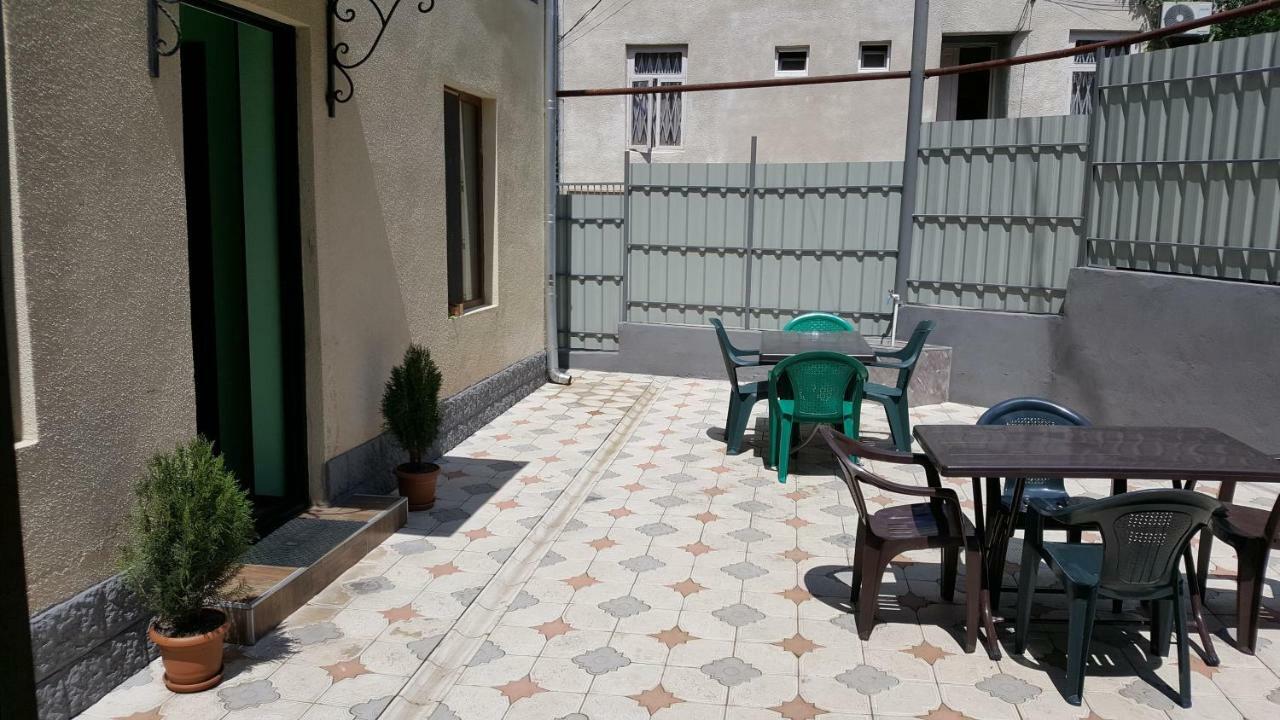 Hotel Central Кутаиси Екстериор снимка